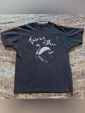 Mazzy Star Swan Album Artwork Black Indie Rock Graphic T-Shirt